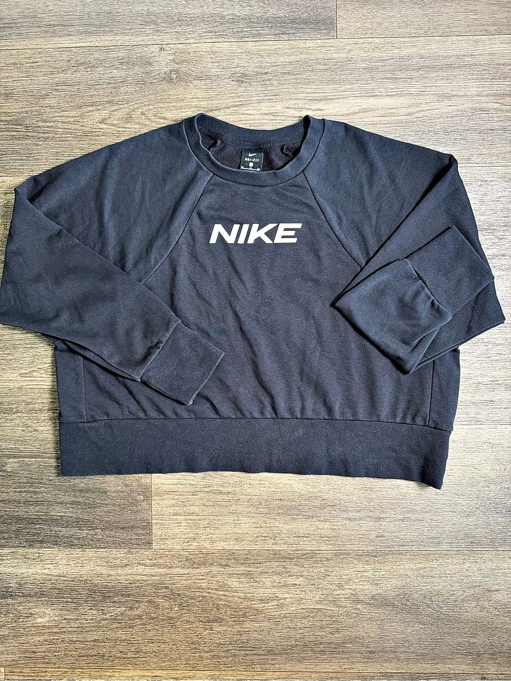 Nike Dri-FIT Crewneck Sweatshirt XL Black Cropped Sweatshirt